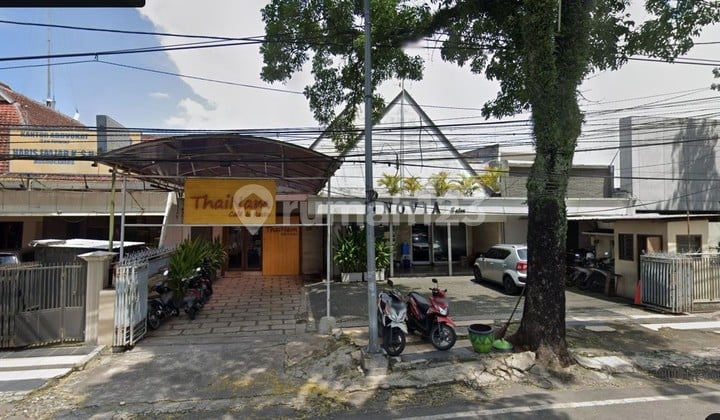 House Suitable for Any Business on Jawi Street, Malang City, Strategically Located Right in Front of Olympic Garden Mall (MOG)