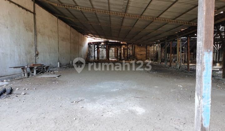 Raya Dupak Komersial Area, Cocok Untuk Kantor, Showroom, Gudang Dll