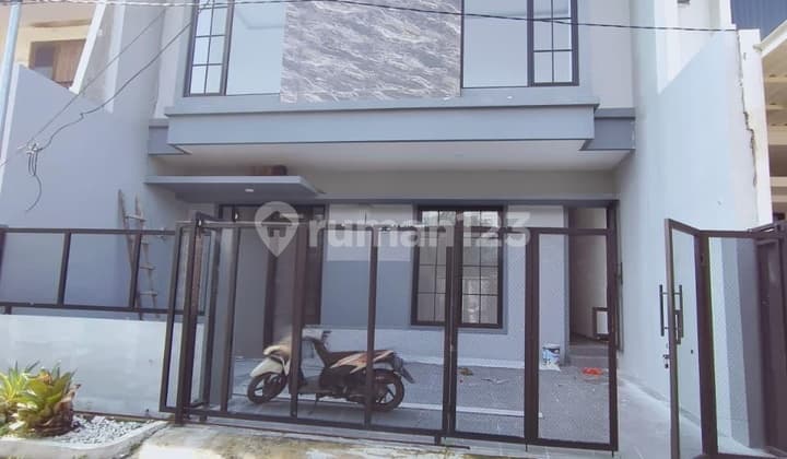 Rumah Baru Gres Minimalis Klampis Semolo Barat Surabaya