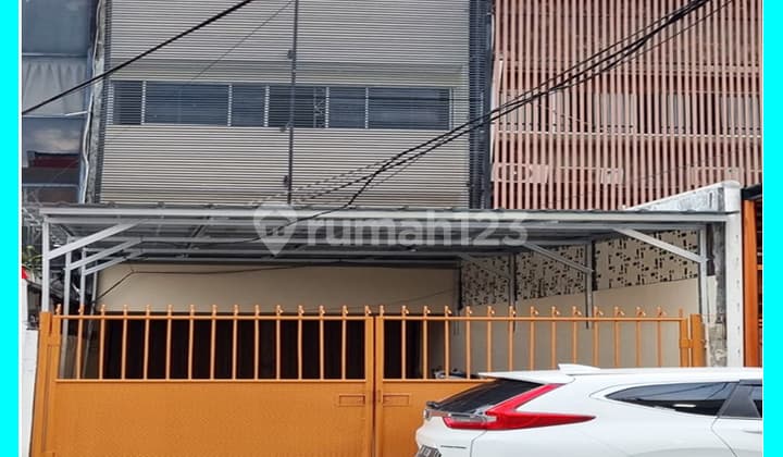 Chandra Ruko plong ukuran 4x22m jalan raya di pejagalan pekojan jakarta barat