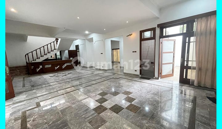 Chandra Disewa rumah ukuran 17.5x25m di komplek kavling polri