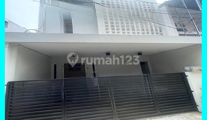 Chandra Rumah Uk 5X11m Hadap Selatan di Tanjung Duren