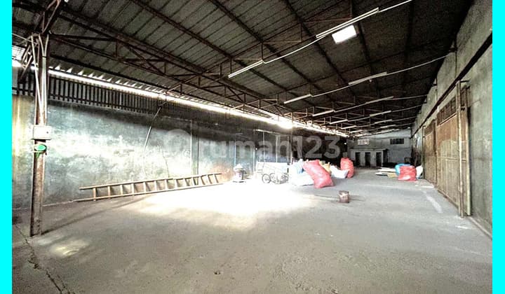 Chandra Gudang Luas Tanah 1776M2 Harga NJOP di Jelambar