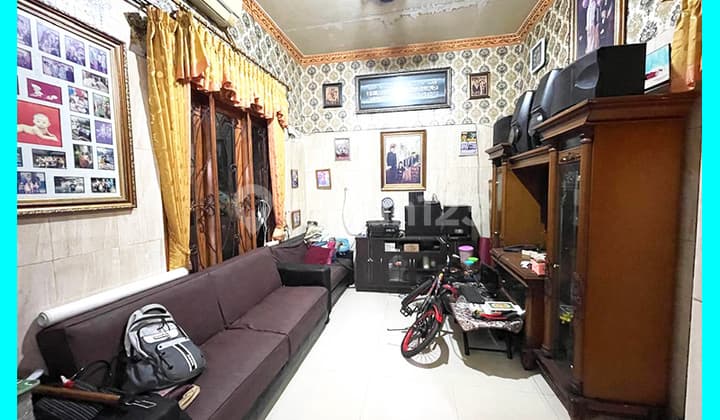 Chandra Rumah Ukuran 8X9m di Jelambar