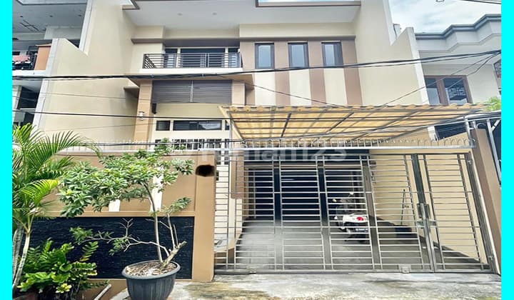 Chandra Rumah hadap timur uk 8x20m lokasi bagus di komplek kavling polri