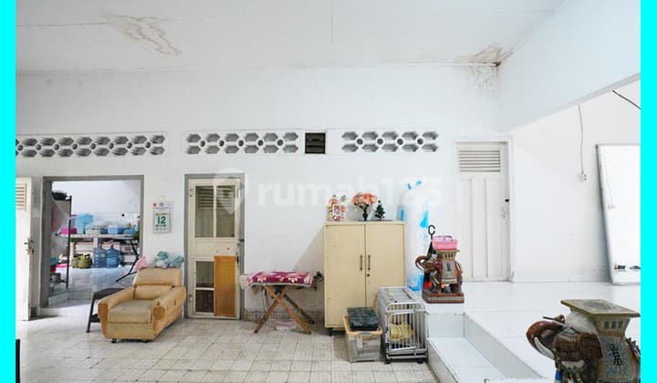 Chandra Rumah Hitung Tanah di Karang Anyar Sawah Besar