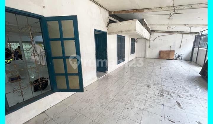 Chandra Disewa gudang lt 600m2 jalan lebar di jelambar