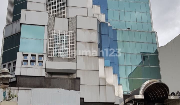 Gedung Atau Kantor Pesanggrahan Raya, Puri Indah, Jakarta Barat