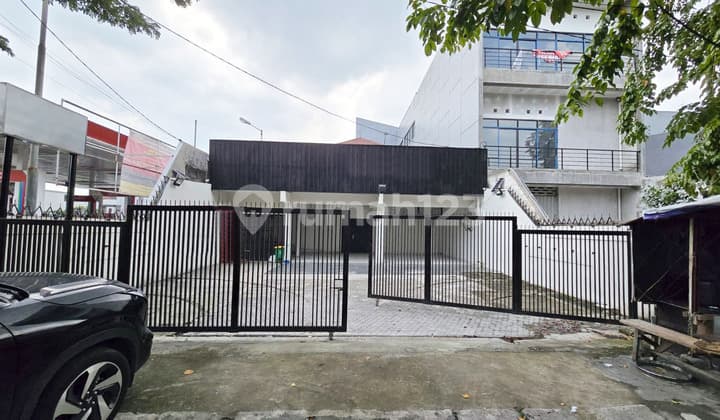 Kantor / Tempat Usaha di Raya Nginden Surabaya Timur, Strategis, Cocok untuk Cafe / Resto / Kantor / Bank / Klinik Dsb...