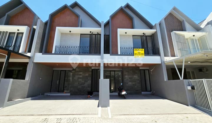 Rumah Baru Gress !!! di Manyar Tirtoyoso Utara Surabaya Timur, Minimalis, 2 Lantai... READY 2 UNIT BURUANN !!!