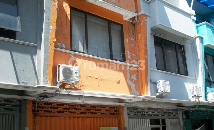 Shop House at Klampis Square East Surabaya, 4 Floors, SHGB, 4 Bathrooms (each floor has one)
