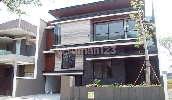 Rumah Mewah Baru Gress di Citraland Newton Hill Surabaya Barat, 2 Lantai
