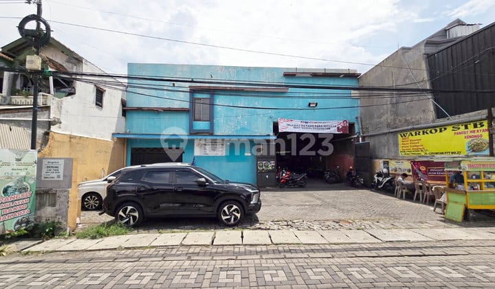 Gudang di Gayungan PTT Surabaya Selatan ( daerah Ahmad Yani Surabaya ) Luas 809 m² SHM