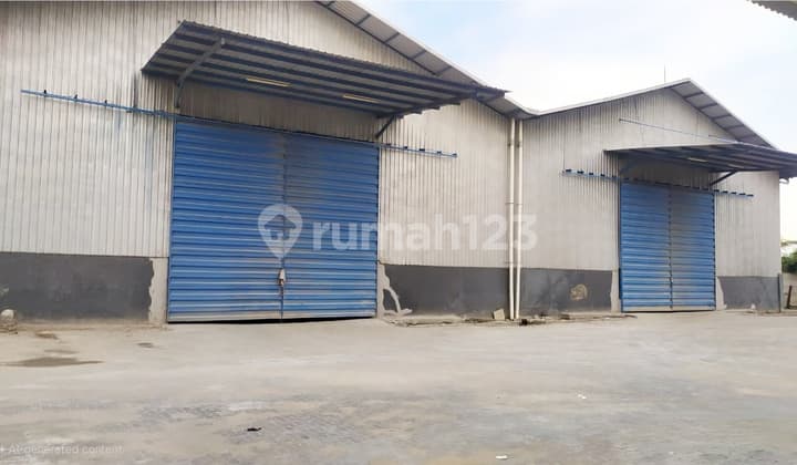 Gudang di Raya By Pass Lingkar Timur, Klurak Candi - Sidoarjo dengan lokasi sangat strategis bisa Akses mobil simpangan, Tronton