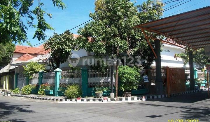Rumah di Medokan Asri Barat Surabaya Timur, Hook/Pojokan, Dekat Kampus Upn, Tol Waru Juanda, Kawasan Rumah Nyaman, Bebas Banjir - LT -