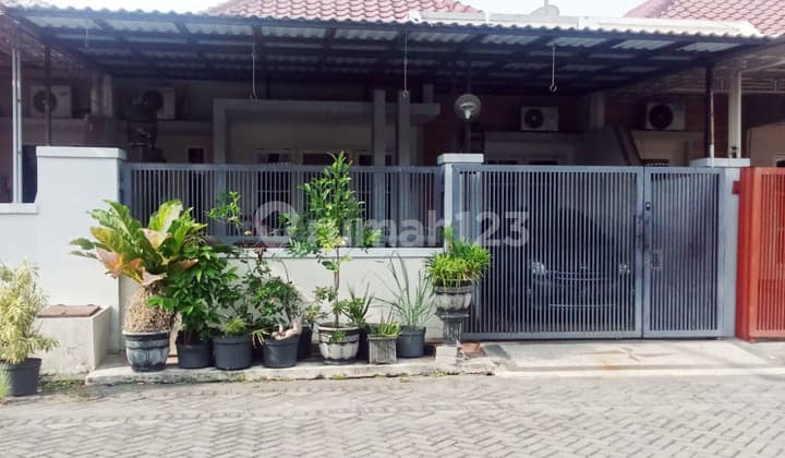 Rumah di Penjaringan Palem Indah Nirwana Regency Surabaya Timur, Row Jalan Lebar, Bagus + Terawat - EA -