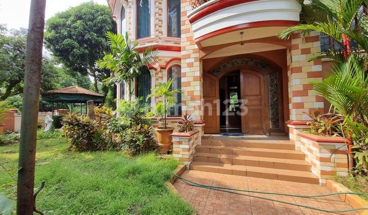 Rumah Besar Megah Fully Furnished Ada Kolam Renang di Bsd Giri Loka Bsd