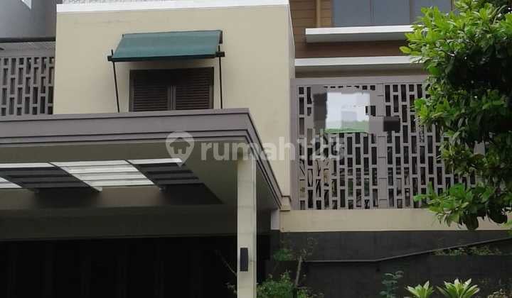 Rumah Furnished Mewah Dalam Lingkungan Asri De Park Bsd
