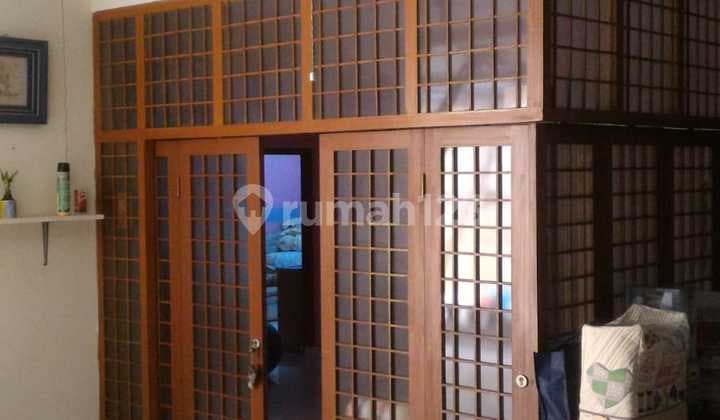 Dijual Rumah 2 Kavling di Taman Meruya Ilir Jakarta Barat