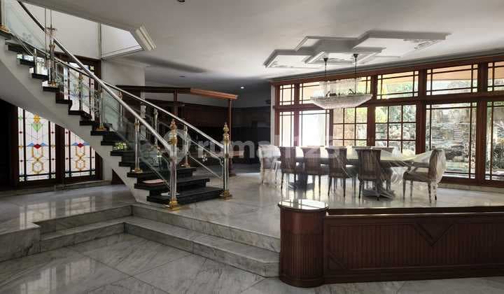 Disewakan Rumah di Taman Kebon Jeruk Intercon Jakarta Barat