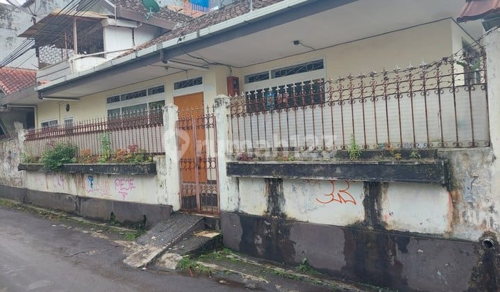 FOR SALE – OLD HOUSE ON Jl Balai Desa SUKABUMI WEST JAVA