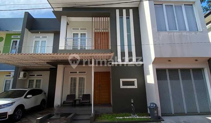 Rumah Palagan dalam perumahan utara Hyatt