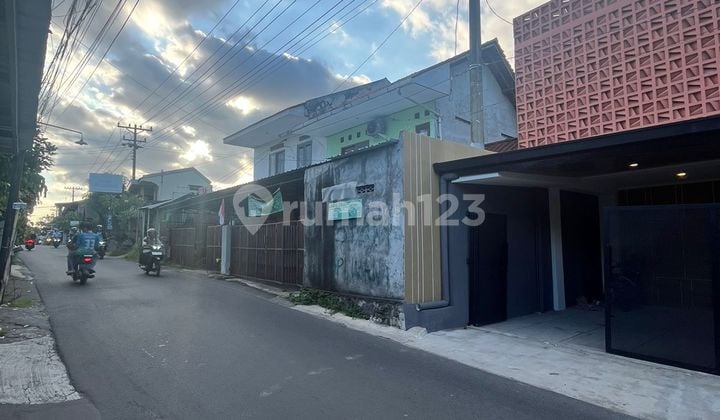 KOST EKSLUSIF 11 KAMAR FULL FURNISH DEKAT UGM