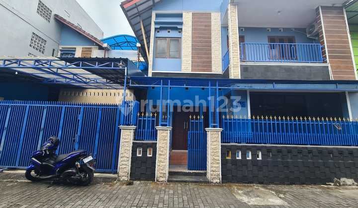 Rumah besar candi gebang Condong catur