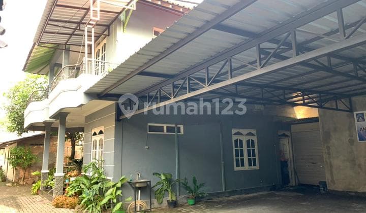 Rumah Utara kantor imigrasi Bandara Adisucipto