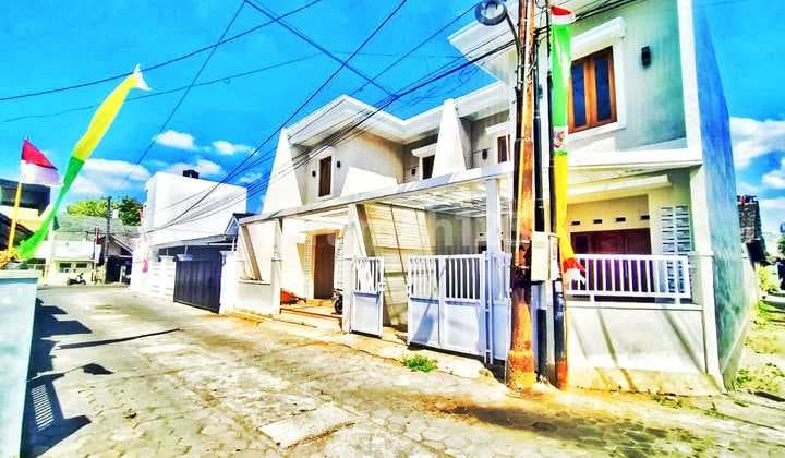 Rumah Baru 2 lantai dalam Ringroad Maguwo