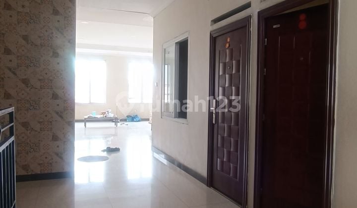 Dijual Rumah 4 Lantai Sudah Renovasi SHM