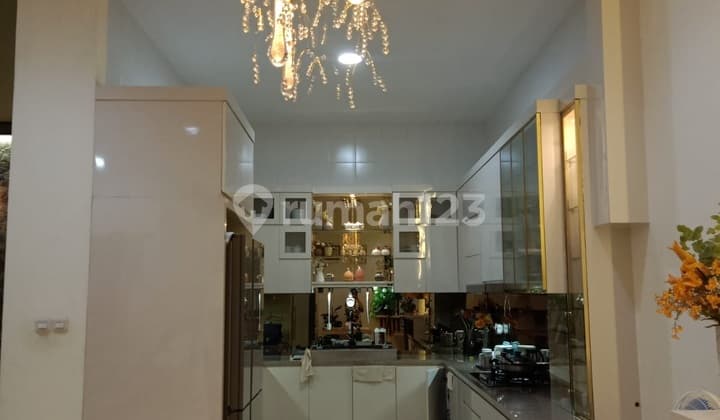 Dijual Rumah Bagus Dipluit Furnished Baru