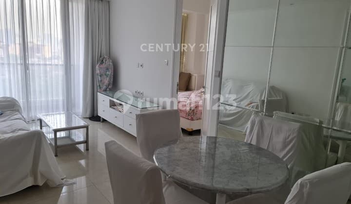Apartemen 2+1 BR Premium Taman Anggrek Residence - Semi Furnished, Lokasi Strategis!