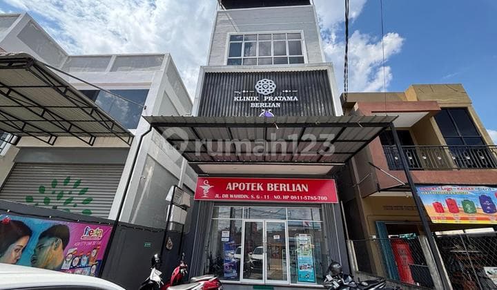 Shop House for Sale on Dr. Wahidin Street, Pontianak City
