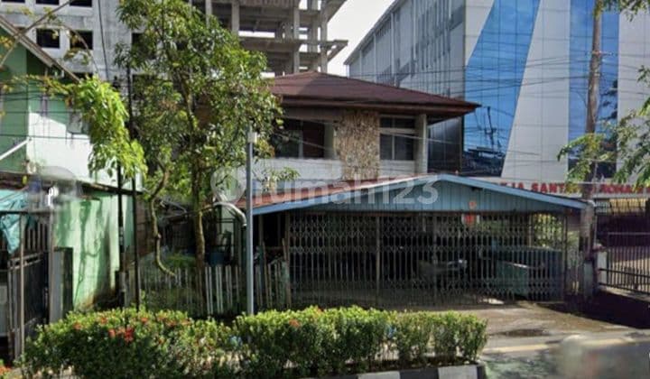 Rumah Tepi Jalan Kota Pontianak Lokasi Strategis