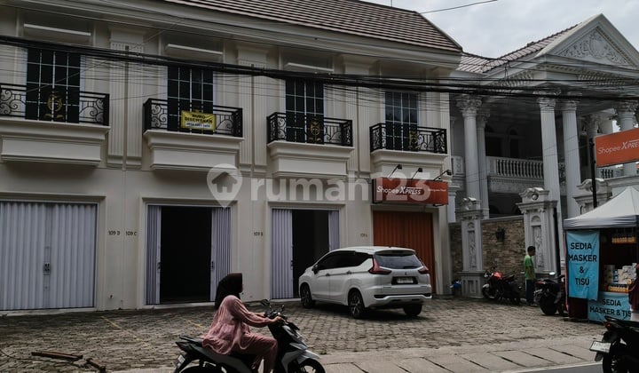 Ruko Gandeng 3 Di Sewakan / Tahun Harga Murah