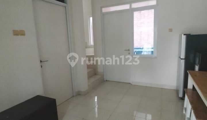 Dusewakan Rumah di Serpong Natura, Tangerrang