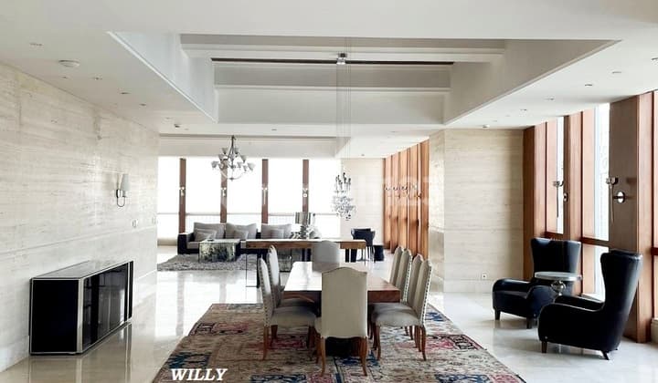 Once In A Blue Moon 800 Sqm, A 400 Sqm Combined Unit At Keraton Private Residences