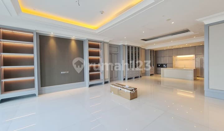 St Regis Unit Lantai Tinggi Tipe 371 Tidak Terhalang Ada Lemari