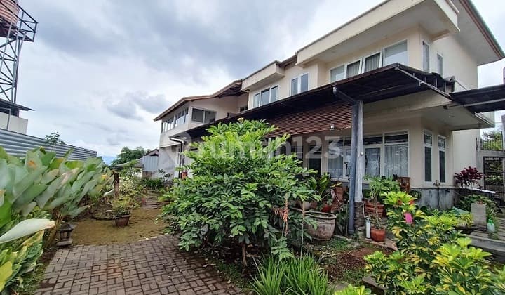 Luxury Housing in North Bandung Hill, Cipaku Budi Indah View, Bandung City Center