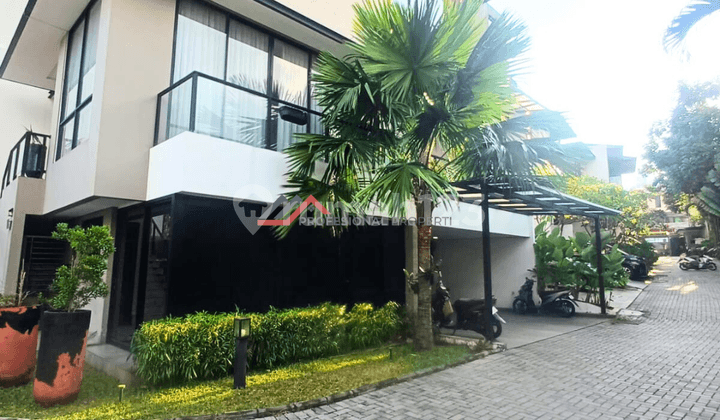 Rumah Bagus Siap Huni Dalam Townhouse di Ampera- Kemang Jakarta Selatan