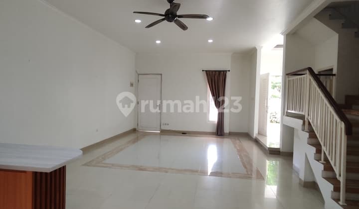 Komplek-Rumah Bagus-Harga Sewa 140 Juta Per Tahun.nego-