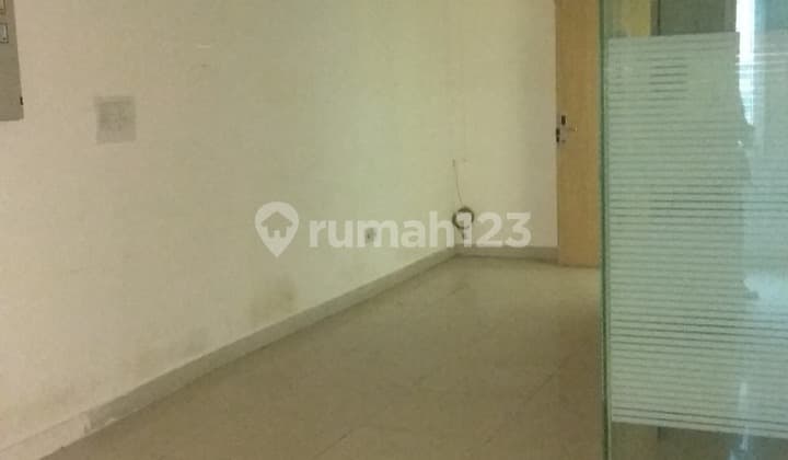 Ruko 4,5 Lantai-dekat Pejaten Mall-harga Sewa 300 Juta/th-