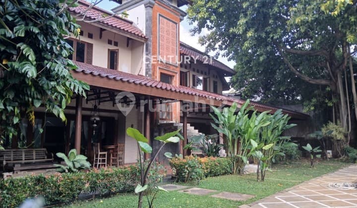 Jual Rumah Halaman Luas 396 M2 Siap Huni 2 Lantai Di Bali View