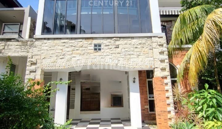 Disewakan Rumah Hook Depan Taman Di Emerald Bintaro Sektor 9