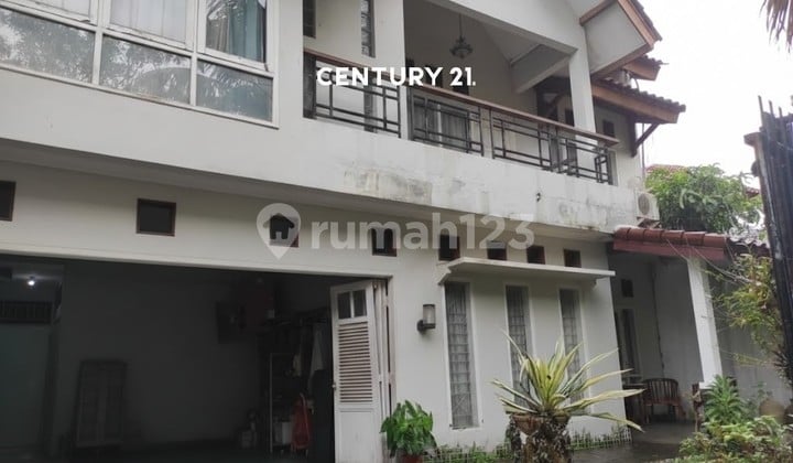 Ready-to-Occupy House in Kebayoran Lama Va 17827