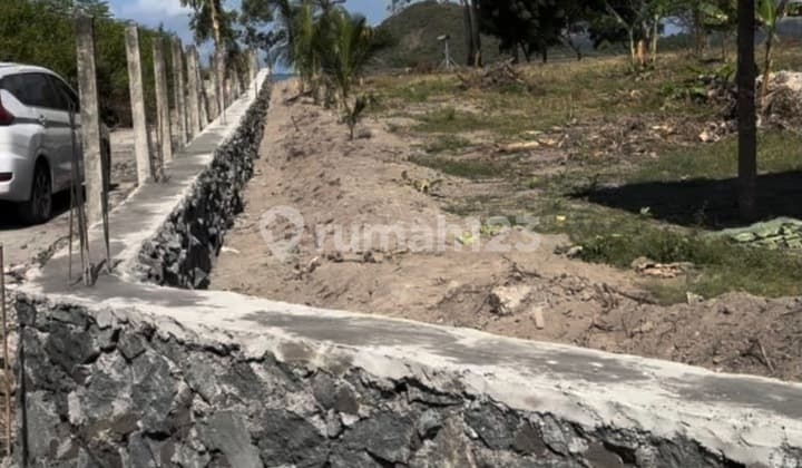 DIJUAL CEPAT !! Tanah SHM luas 14.960 Strategis sangat dekat dari Pantai Bumbang NTB