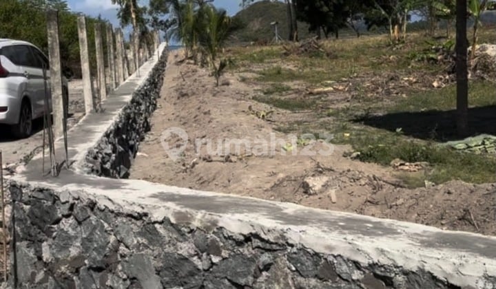 DIJUAL CEPAT !! Tanah SHM luas 14.960 Strategis sangat dekat dari Pantai Bumbang NTB