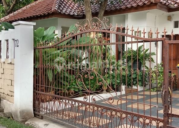 Rumah luas mewah bintaro pondok ranji semu furnish dekat stasiun