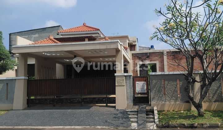 Rumah dijual di Bintaro Jaya Sektor 9 Mertilang Raya Halaman Luas